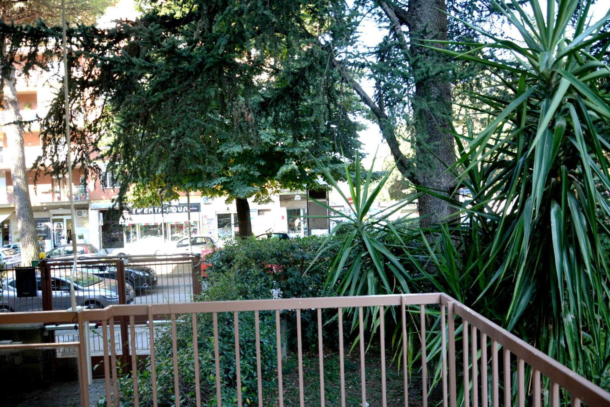 L'Approdo Del Re Apartment Caserta Exterior photo